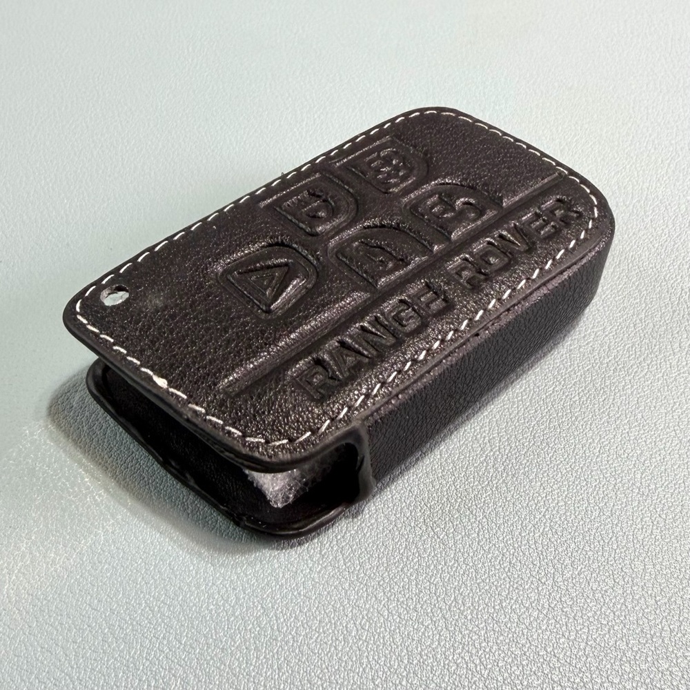 Range Rover Fob Holder with Land Rover Strap - Picture 3 of 3